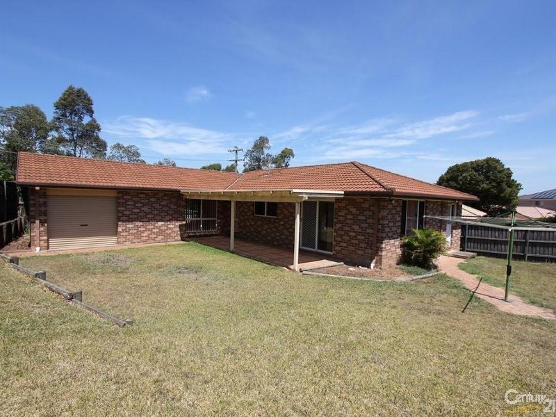 27 LIGHTHORSE PARADE, Holsworthy NSW 2173
