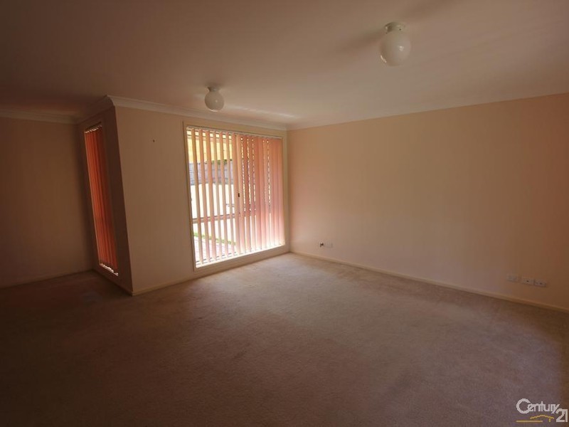 27 LIGHTHORSE PARADE, Holsworthy NSW 2173