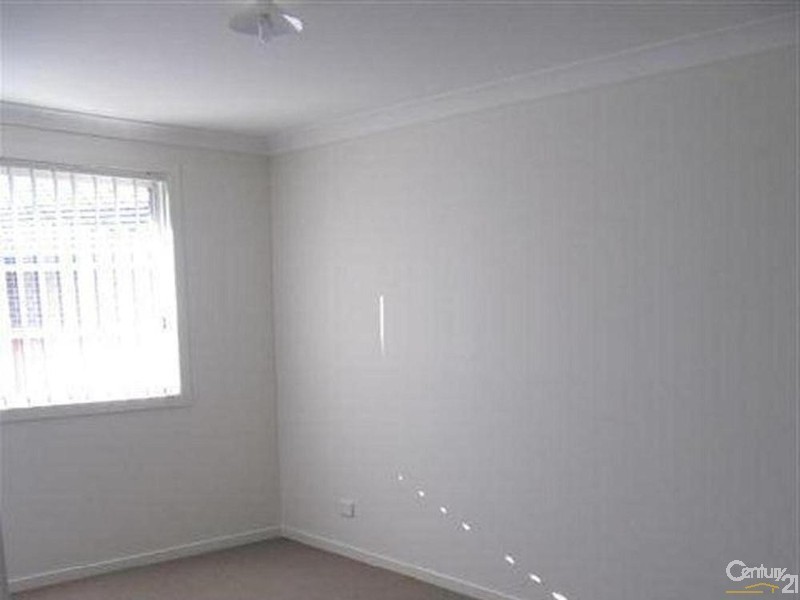 10 ASTON CLOSE, Hoxton Park NSW 2171