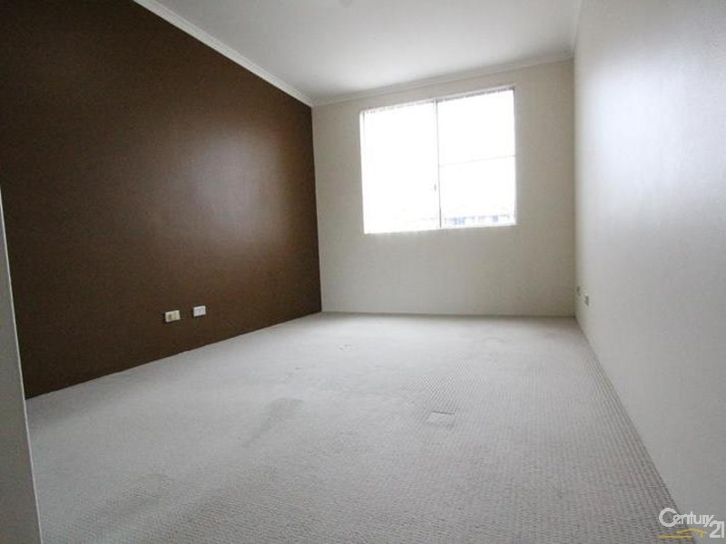 77/4 RIVERPARK DRIVE, Liverpool NSW 2170