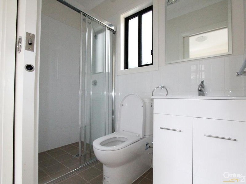 15B SHEAHAN STREET, Warwick Farm NSW 2170