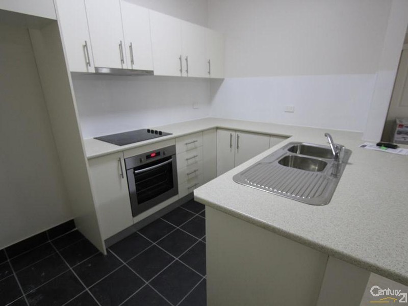 1 FITZPATRICK CRESCENT, Casula NSW 2170