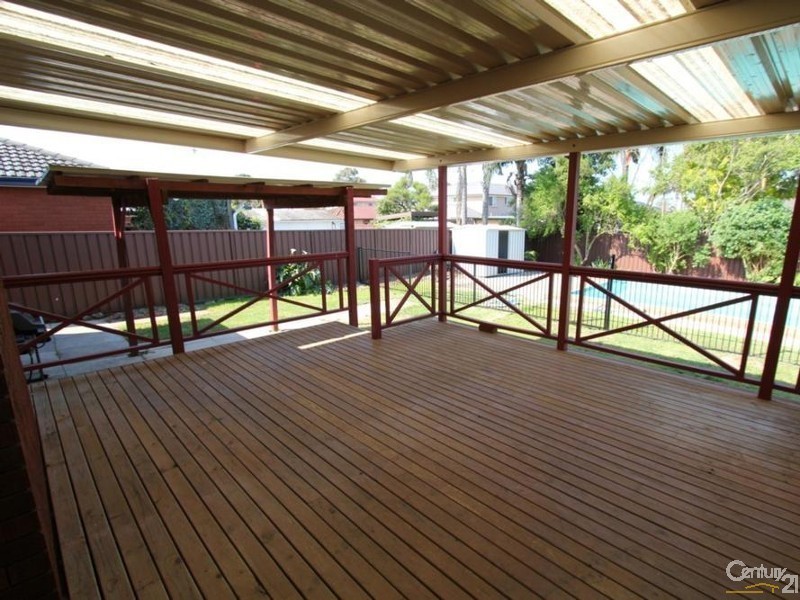 76 STOCKTON AVENUE, Moorebank NSW 2170