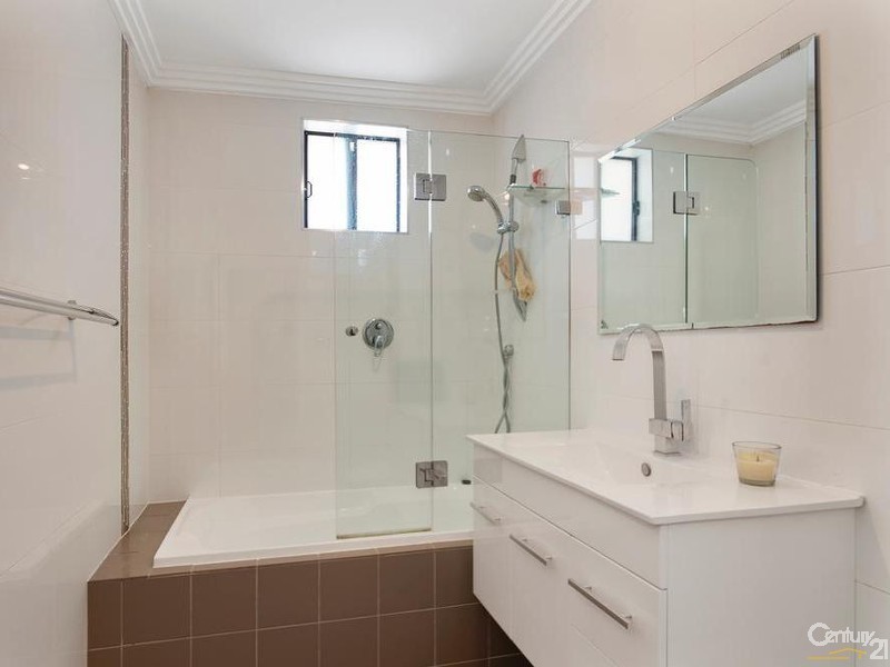 35 Yalta Street, Sadleir NSW 2168