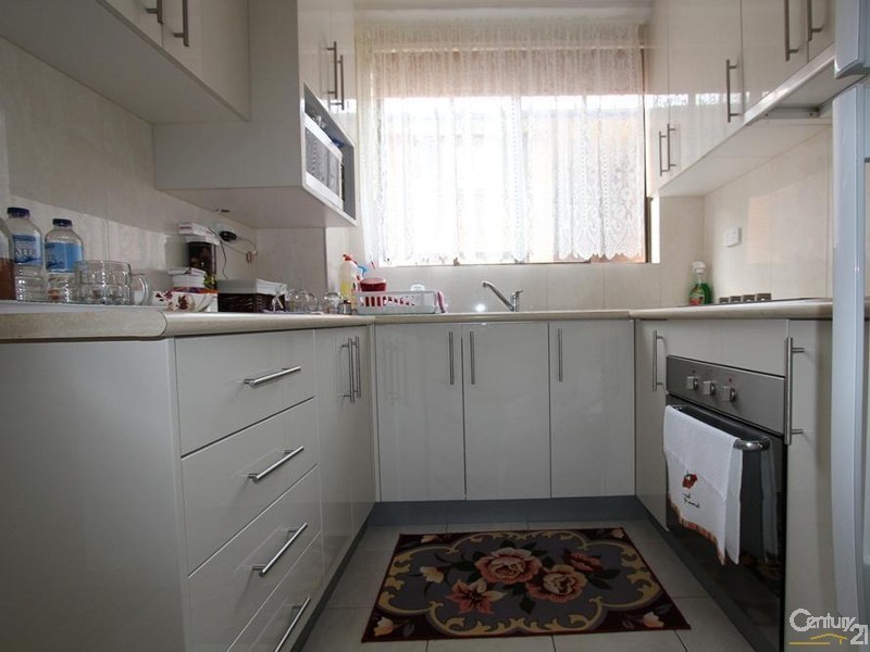 61/142 MOORE STREET, Liverpool NSW 2170