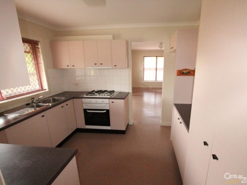 1/14 PROVOST MEWS, Holsworthy NSW 2173