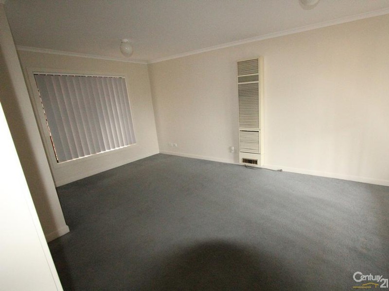 1/14 PROVOST MEWS, Holsworthy NSW 2173