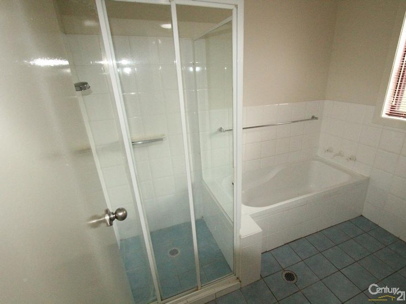 1/14 PROVOST MEWS, Holsworthy NSW 2173