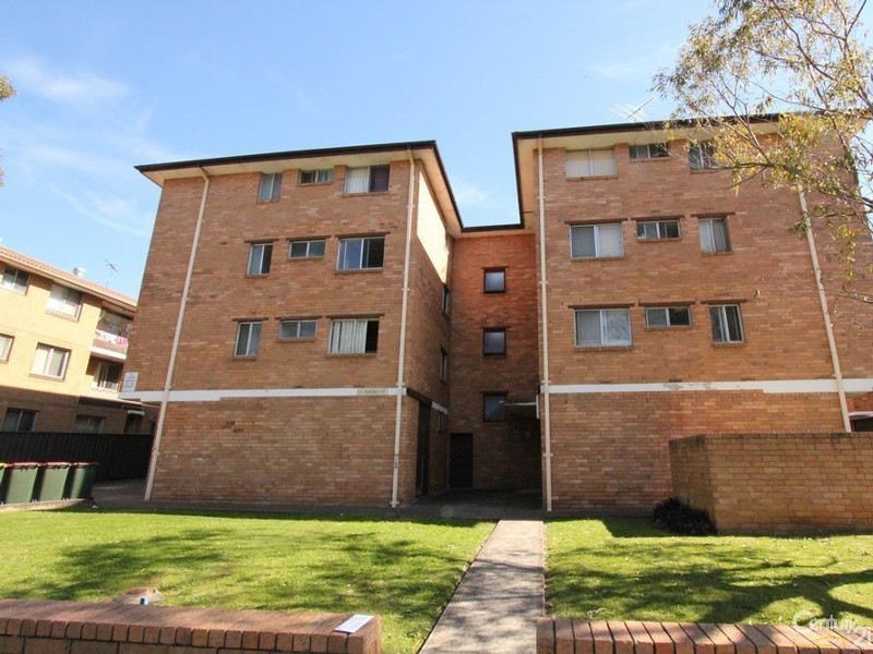 1/13 FORBES STREET, Warwick Farm NSW 2170