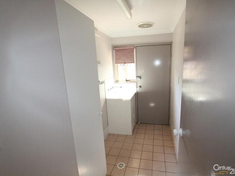 8 BLAMEY ROAD, Wattle Grove NSW 2173