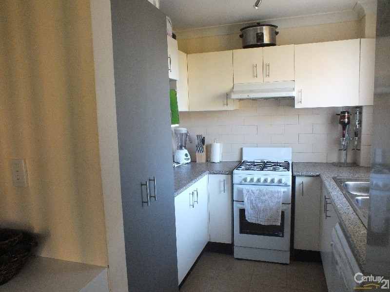 32/211 MEAD DRIVE, Chipping Norton NSW 2170