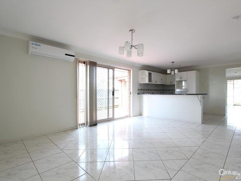 59 Mannow Ave, West Hoxton NSW 2171