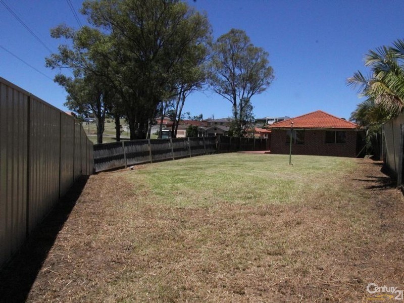 59 Mannow Ave, West Hoxton NSW 2171