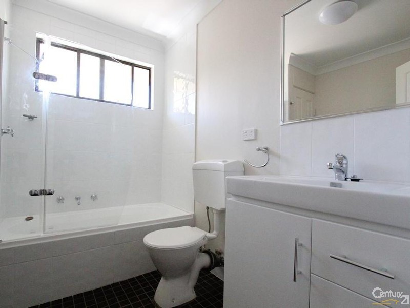 10/142  Moore Street, Liverpool NSW 2170