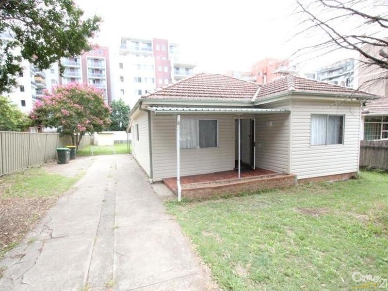 13 NORTHUMBERLAND STREET, Liverpool NSW 2170