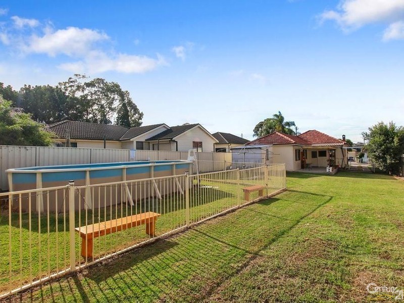 20 Blackwood Avenue, Casula NSW 2170