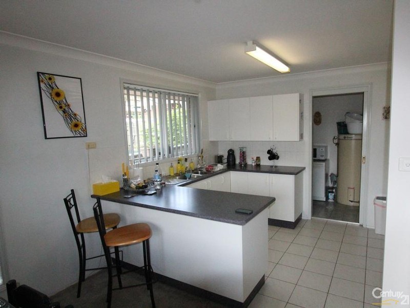 2/144 Meadows Road, Mount Pritchard NSW 2170