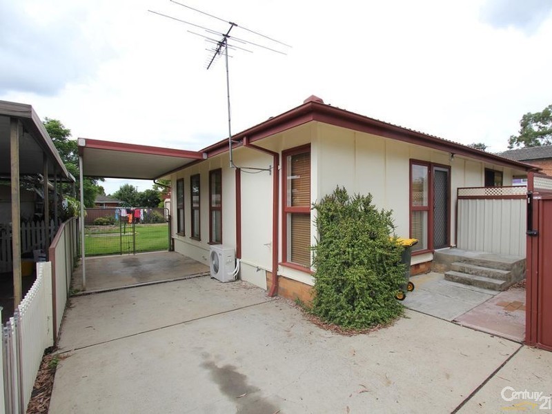108 Angle Road South, Leumeah NSW 2560