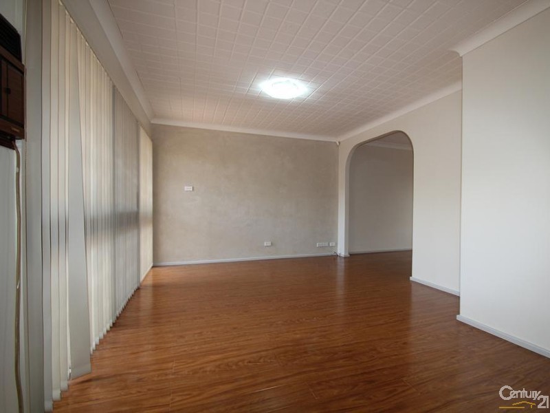 9/2-4 DOTTEREL PLACE, Ingleburn NSW 2565