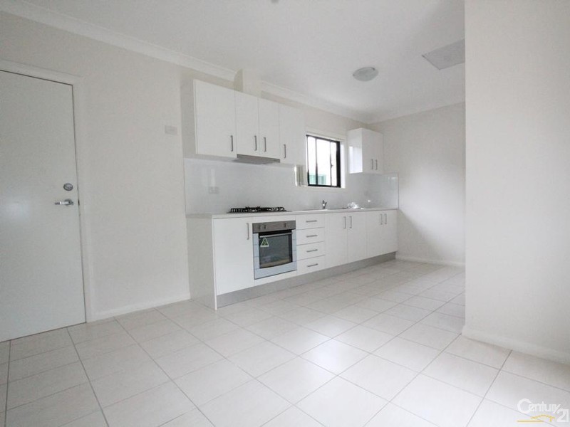 15B SHEAHAN STREET, Warwick Farm NSW 2170
