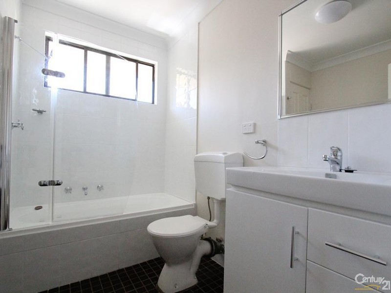 10/142 MOORE STREET, Liverpool NSW 2170