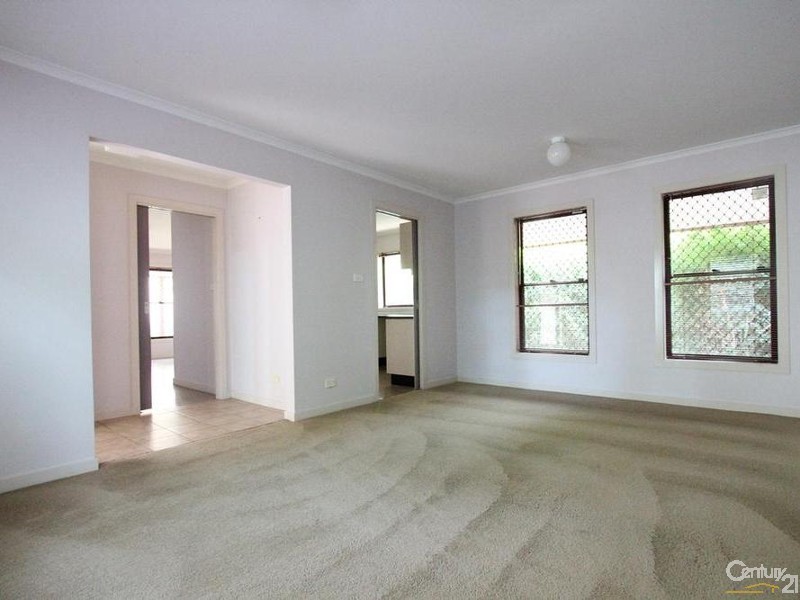 7/19 Troopers Mews, Holsworthy NSW 2173