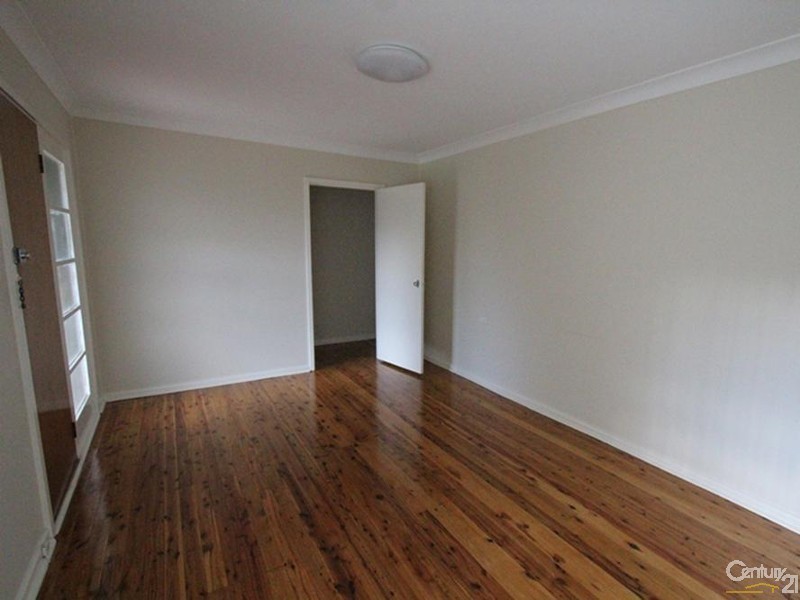 22 BUNGULLA STREET, Sadleir NSW 2168
