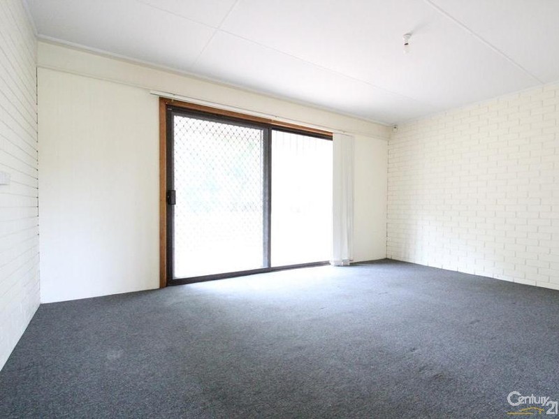 67 Renton Avenue, Moorebank NSW 2170