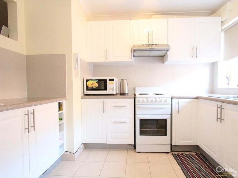 2/12 DRUMMOND STREET, Warwick Farm NSW 2170