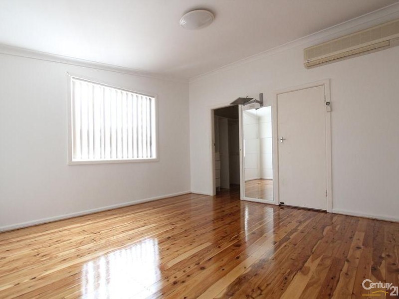 10 Curlewis Street, Ashcroft NSW 2168