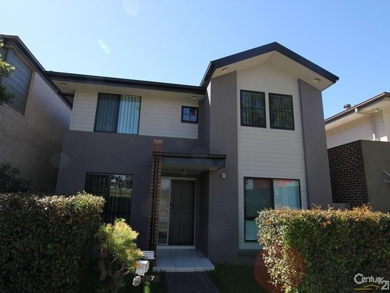 7 WATKIN TENCH PARADE, Pemulwuy NSW 2145