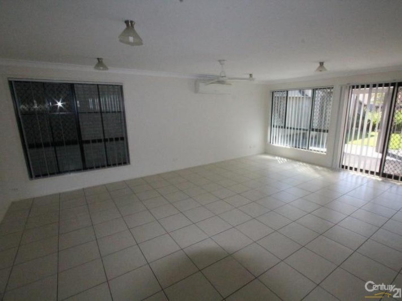 7 WATKIN TENCH PARADE, Pemulwuy NSW 2145
