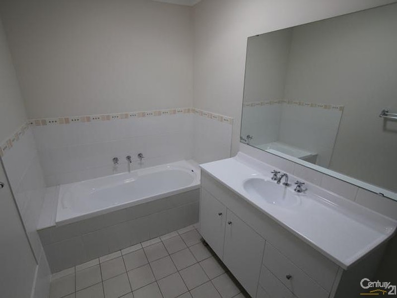 17 WATKIN TENCH PARADE, Pemulwuy NSW 2145