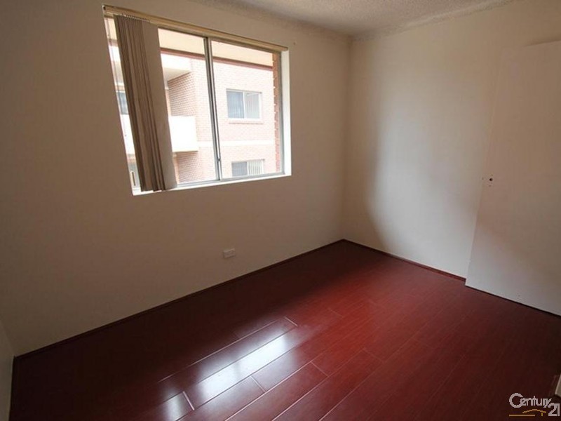 10/9 SECANT STREET, Liverpool NSW 2170