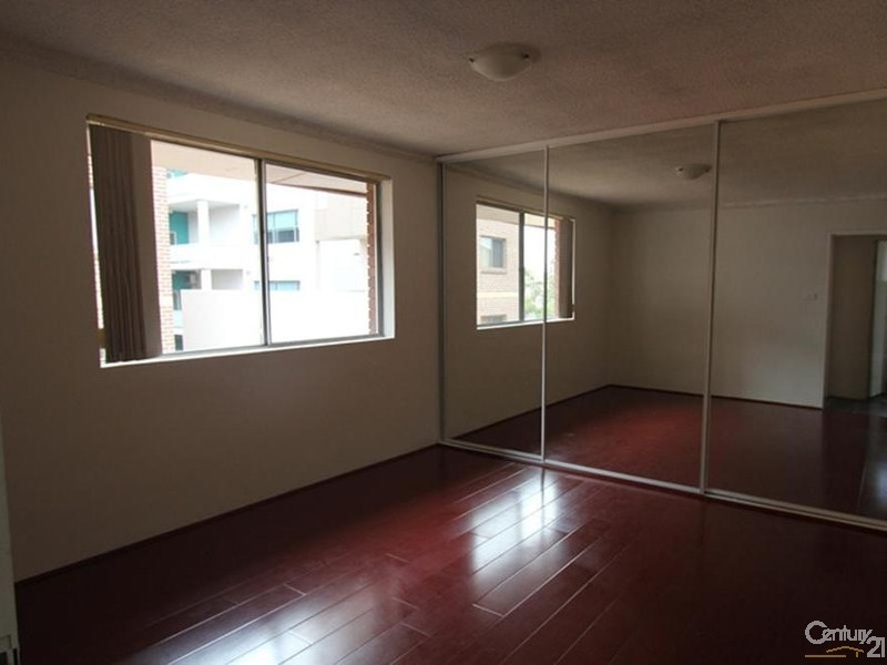 10/9 SECANT STREET, Liverpool NSW 2170