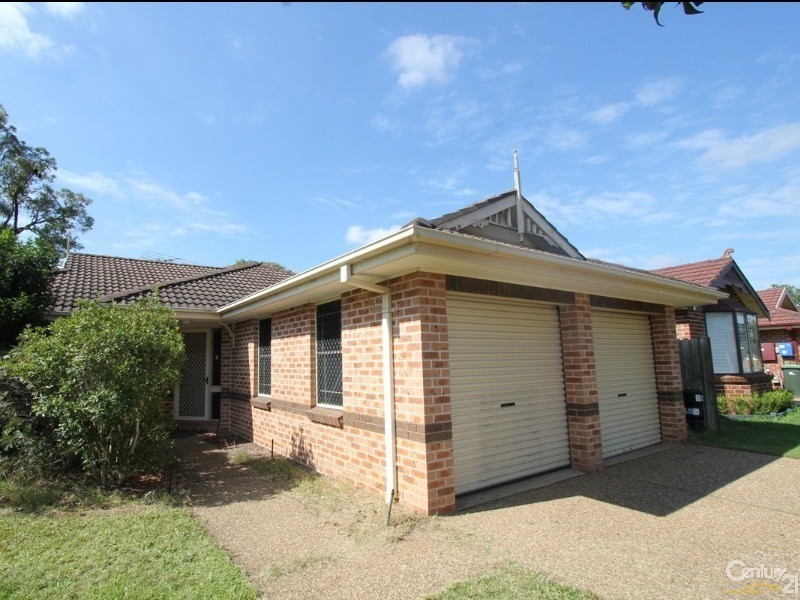 13 Warrego, Wattle Grove NSW 2173