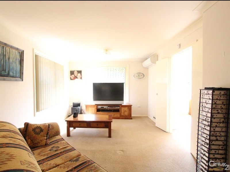 13 Warrego, Wattle Grove NSW 2173