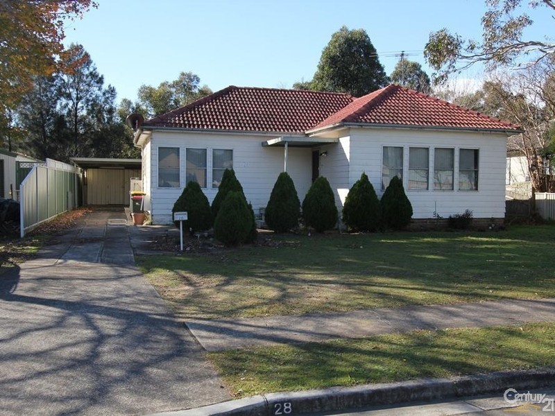 28 BRIDGES AVENUE, Wattle Grove NSW 2173