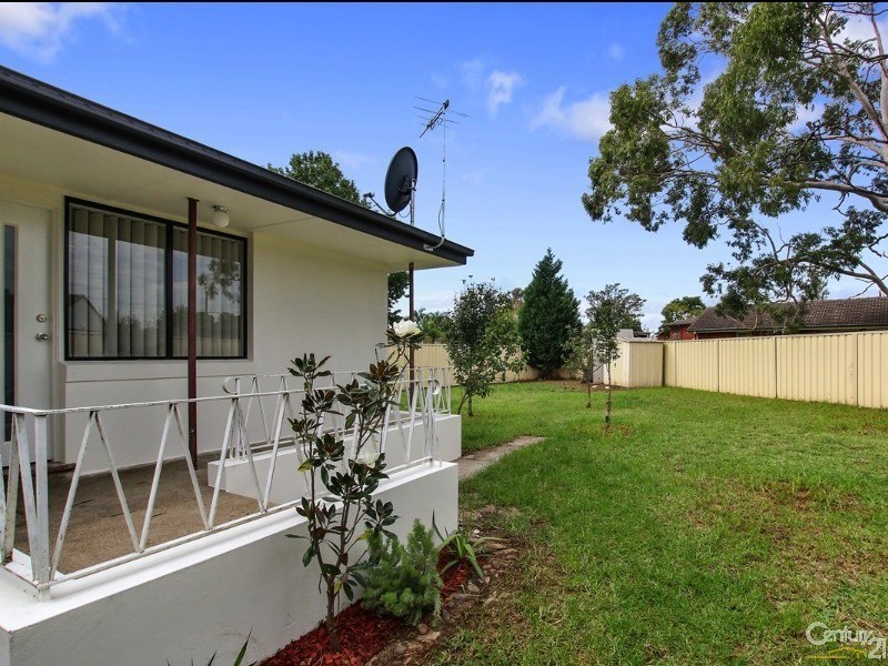 10 Garnet Place, Cartwright NSW 2168