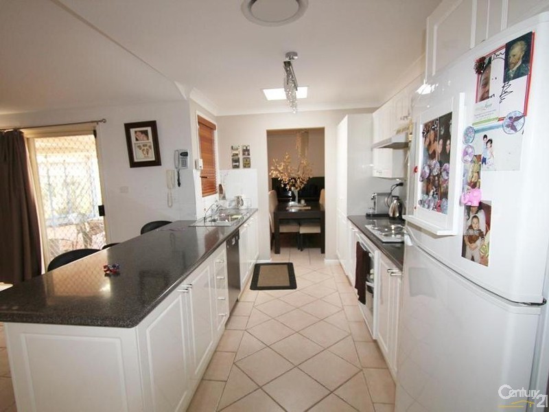 10 CRONDALL STREET, Bonnyrigg Heights NSW 2177