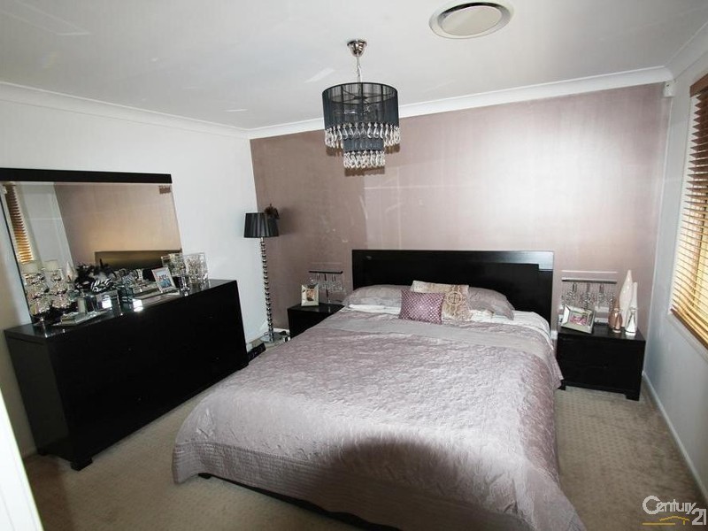 10 CRONDALL STREET, Bonnyrigg Heights NSW 2177