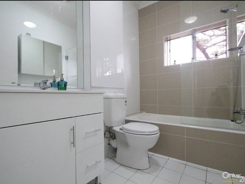 5/135 Elizabeth Drive, Liverpool NSW 2170