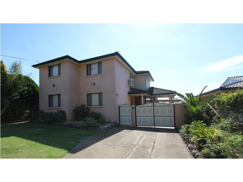 10 Shortland Avenue, Lurnea NSW 2170