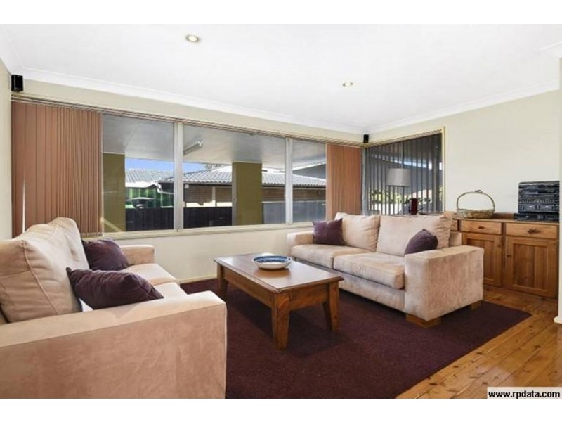 10 Shortland Avenue, Lurnea NSW 2170