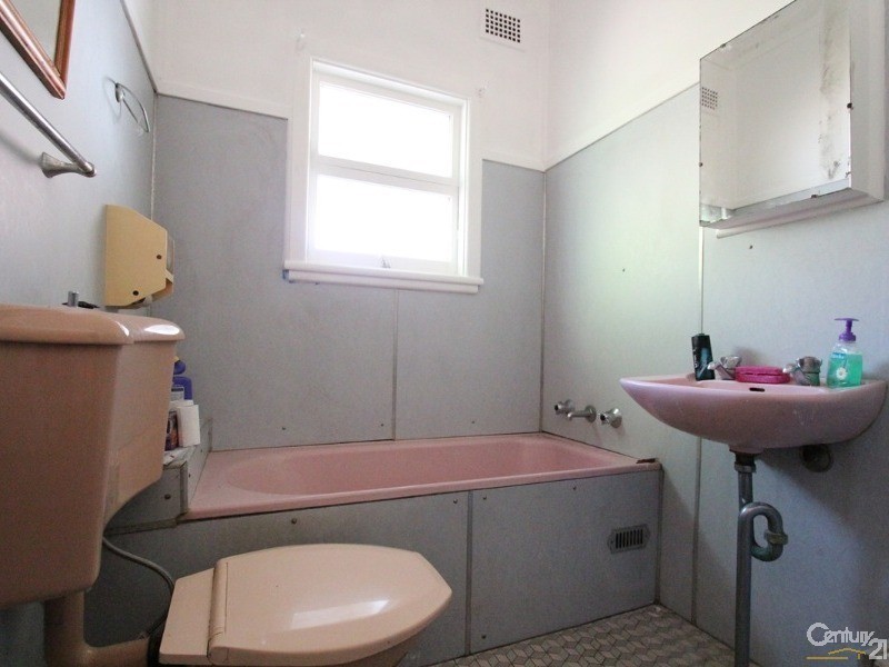 239 Memorial Avenue, Liverpool NSW 2170