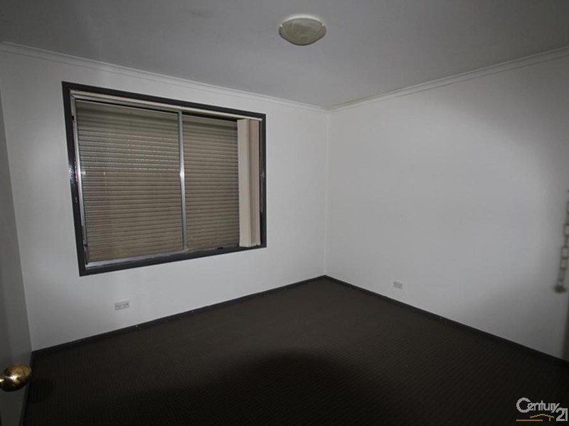 43 BROOKS STREET, Macquarie Fields NSW 2564