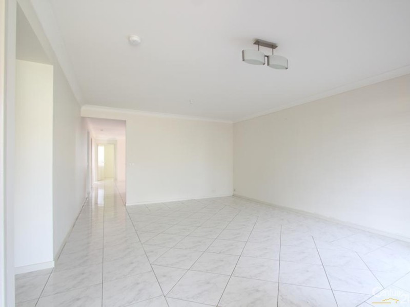 59 MANNOW AVENUIE, West Hoxton NSW 2171