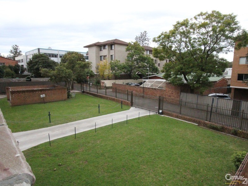 4/68-74 Bigge Street, Liverpool NSW 2170