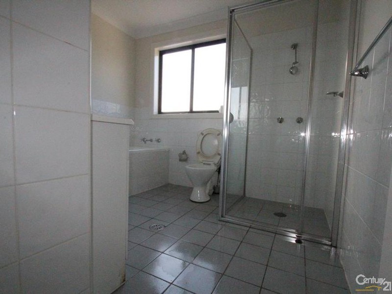 3/10 YERONA STREET, Prestons NSW 2170