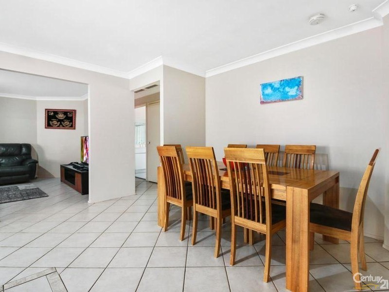 31 Ringarooma Circuit, West Hoxton NSW 2171